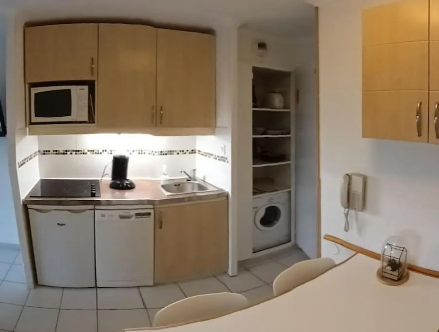 Daire Appartement 4/5 Personnes Vue Mer Piscine Et Montagne Cap Esterel Pierre Et Vacance Nature Et Sport Saint-Raphaël