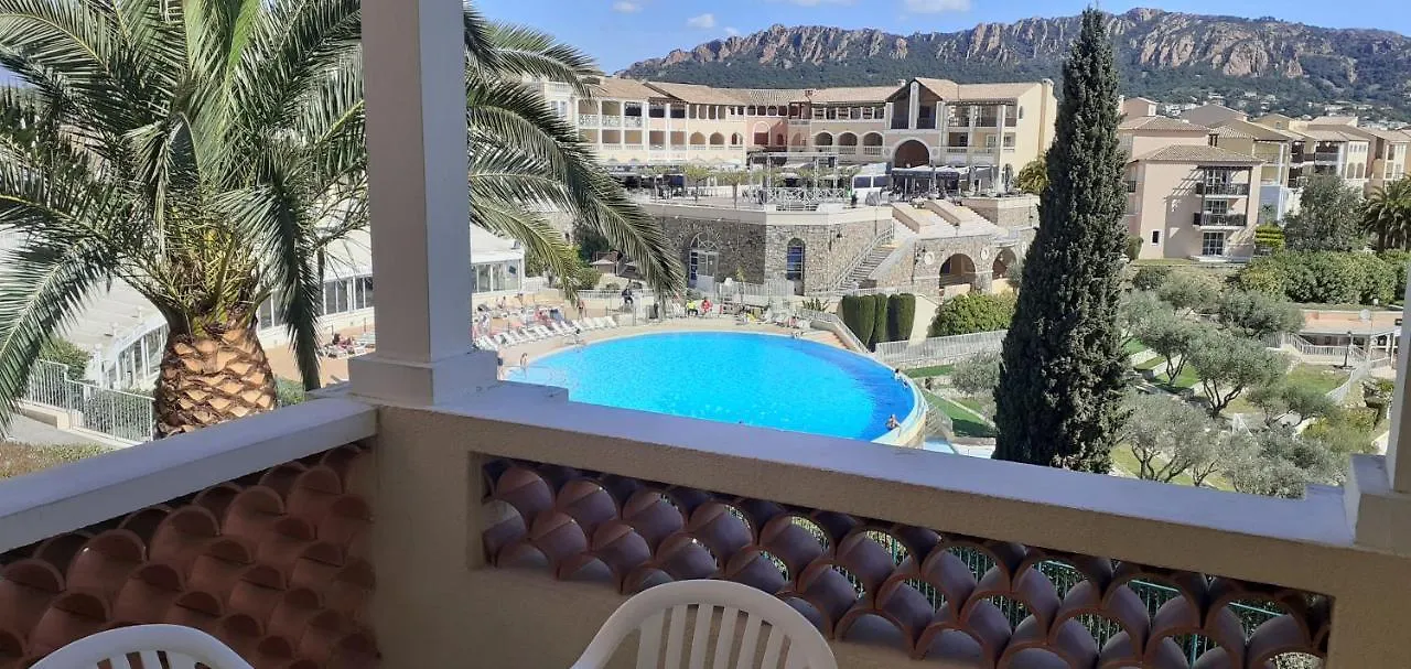 Appartement 4/5 Personnes Vue Mer Piscine Et Montagne Cap Esterel Pierre Et Vacance Nature Et Sport Saint-Raphaël Daire