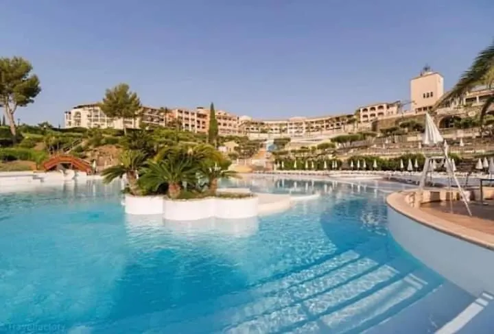 Appartement 4/5 Personnes Vue Mer Piscine Et Montagne Cap Esterel Pierre Et Vacance Nature Et Sport Saint-Raphaël