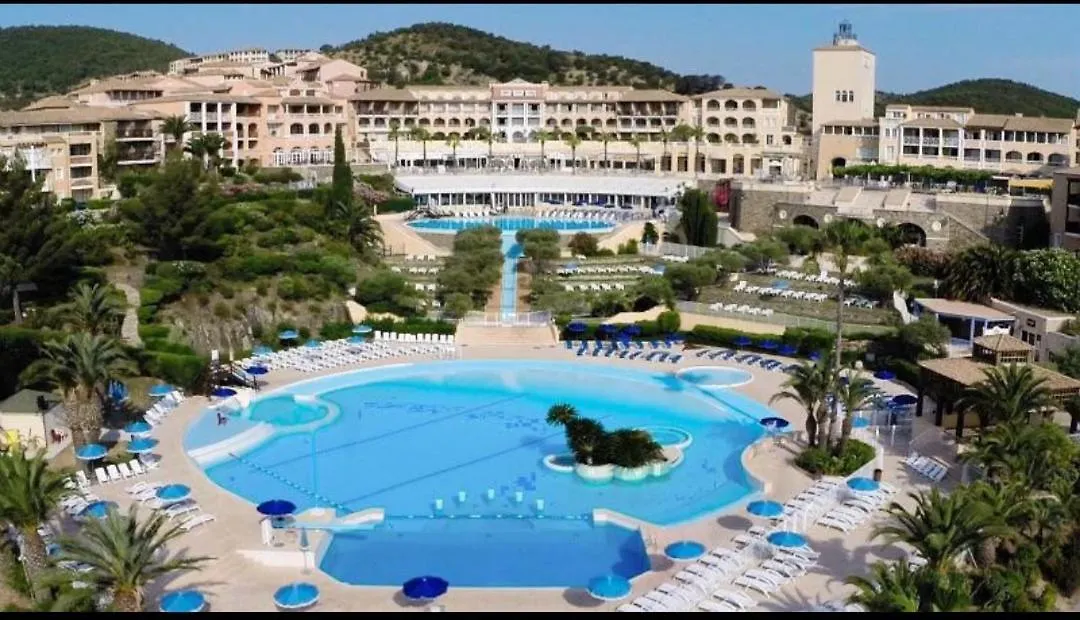 Appartement 4/5 Personnes Vue Mer Piscine Et Montagne Cap Esterel Pierre Et Vacance Nature Et Sport Saint-Raphaël Daire